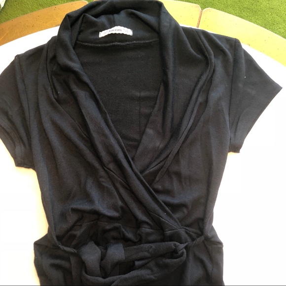 Forever 21 wrap dress - Picture 2 of 2